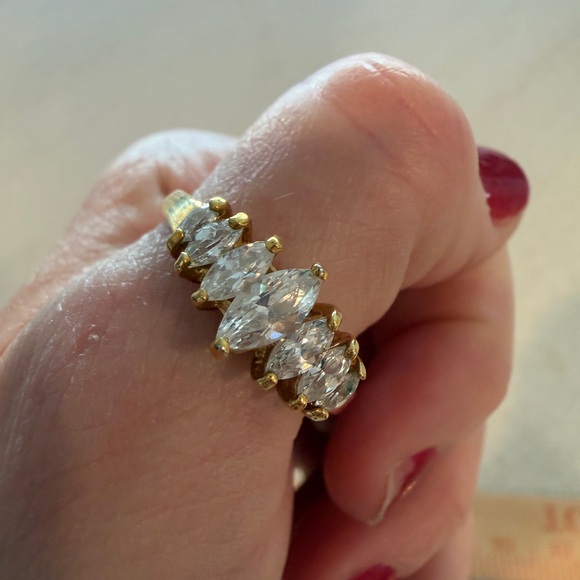 Vintage Jewelry - Elegant Gold and Cz Women's Ring